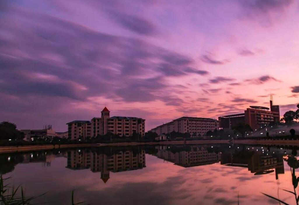 湖南湘潭大学 二本图片