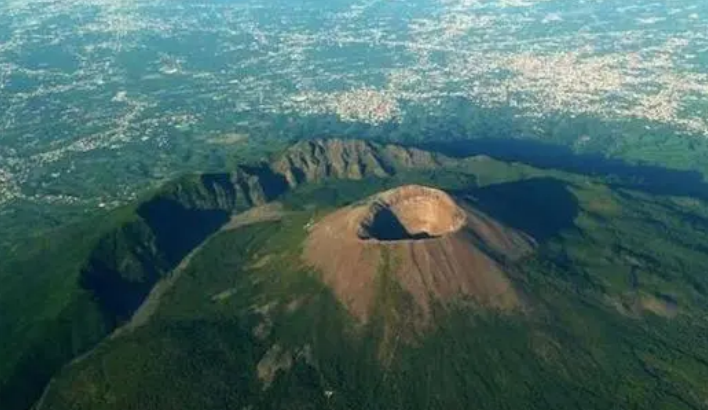 世界十大超级火山排名 世界火山爆发威力排名 第13张