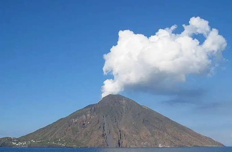 世界十大超级火山排名 世界火山爆发威力排名 第15张