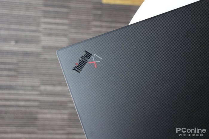 传承经典+与时俱进！第十代ThinkPad X1 Carbon 2022评测 第3张