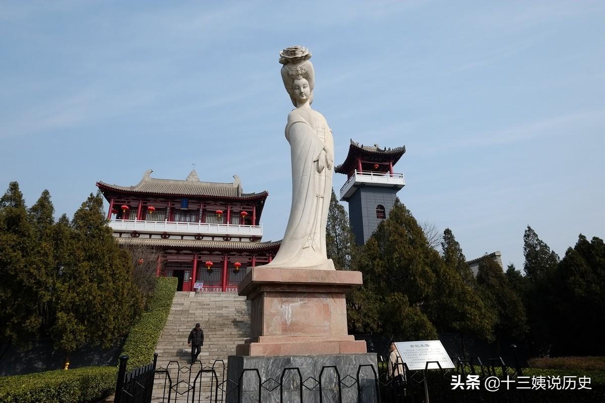 杨贵妃墓地：坟冢土曾散发特殊香气，陪葬品很特别，令人唏嘘不已 第17张