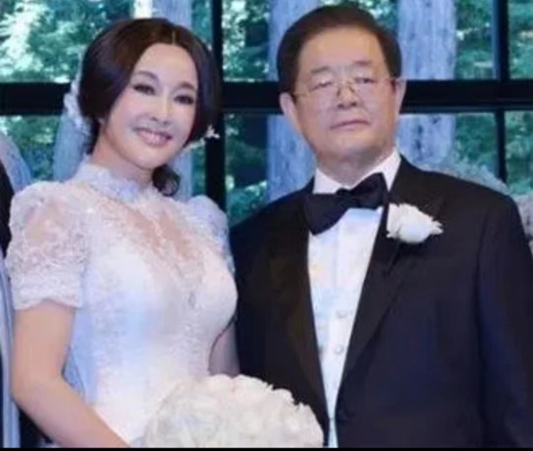 刘晓庆：一生4段婚姻，却未生一儿半女，60岁再次风光出嫁 第35张